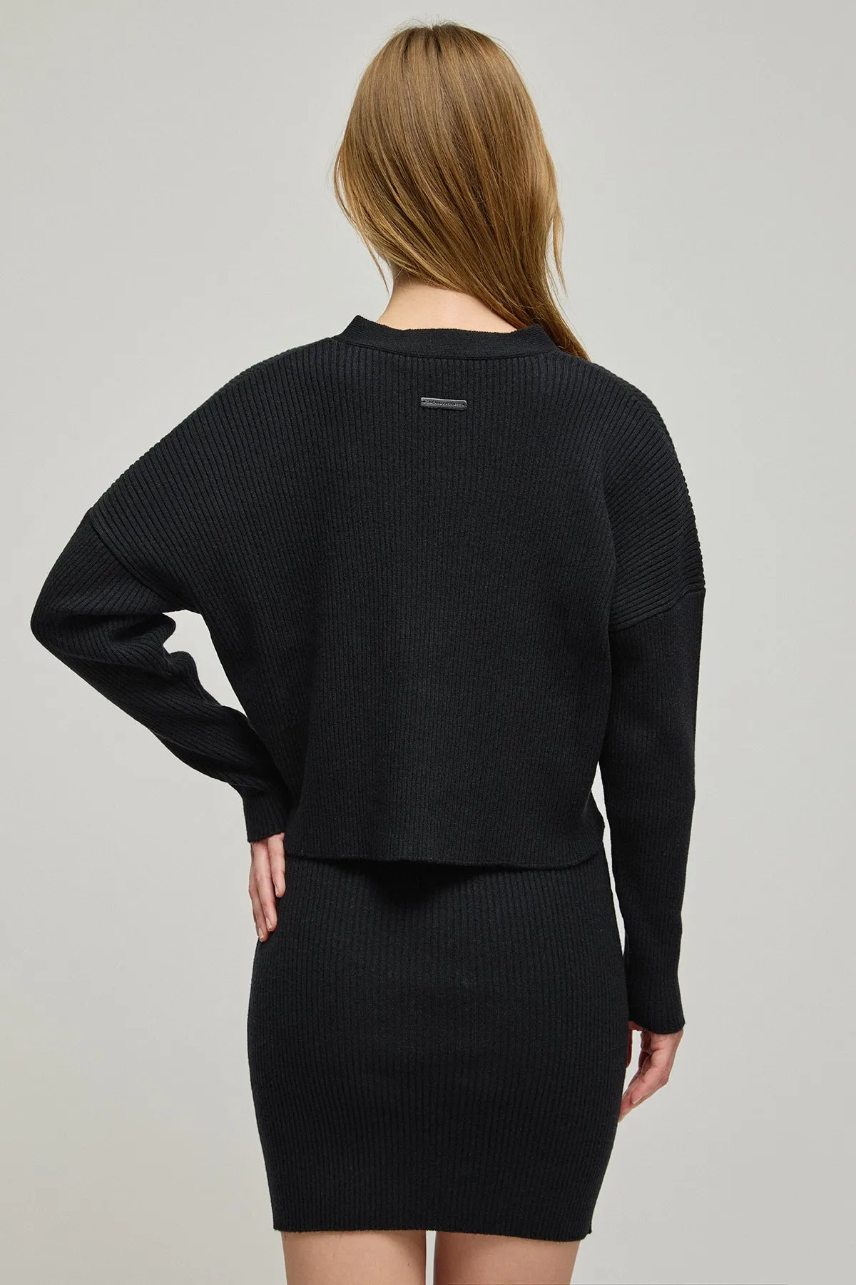 Black Pure Wool Stella V-Neck Ribbed Bat Sleeve Women's Crop Cardigan
