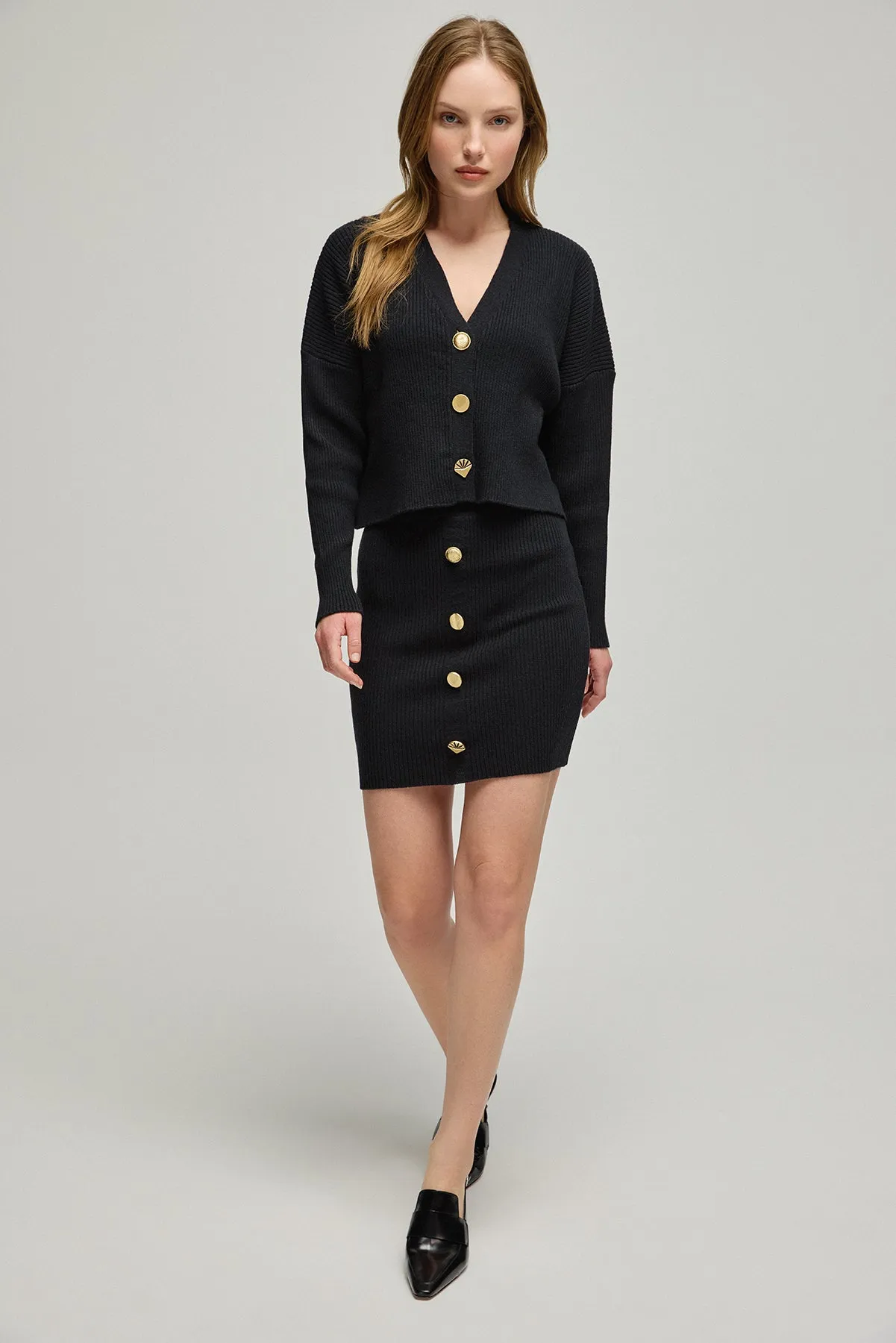 Black Pure Wool Stella V-Neck Ribbed Bat Sleeve Women's Crop Cardigan