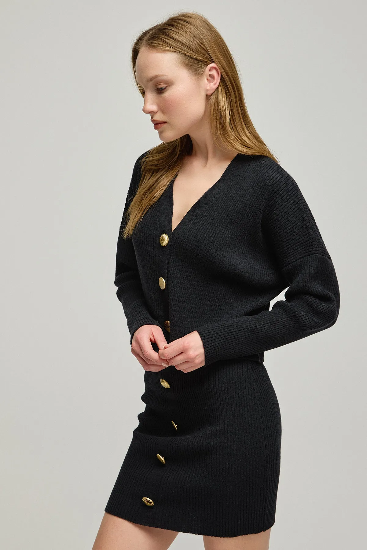 Black Pure Wool Stella V-Neck Ribbed Bat Sleeve Women's Crop Cardigan