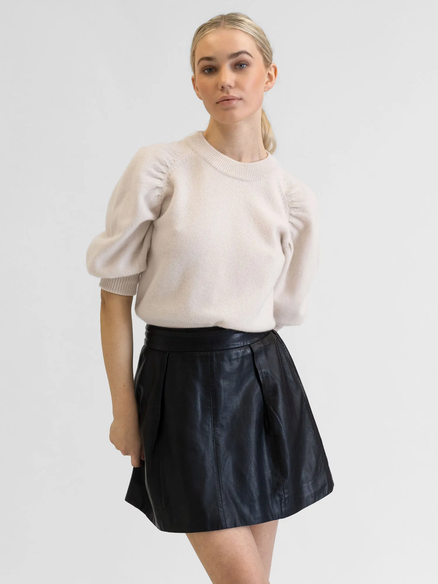 Cashmere sweater  "Aurora" - pearl
