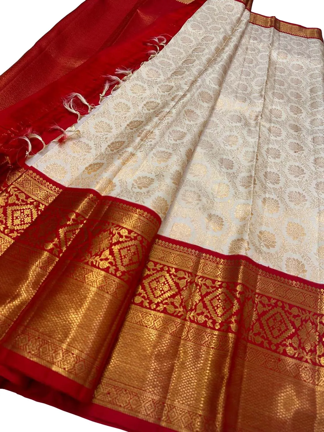 Elegant Off White Kanjeevaram Pure Silk Saree